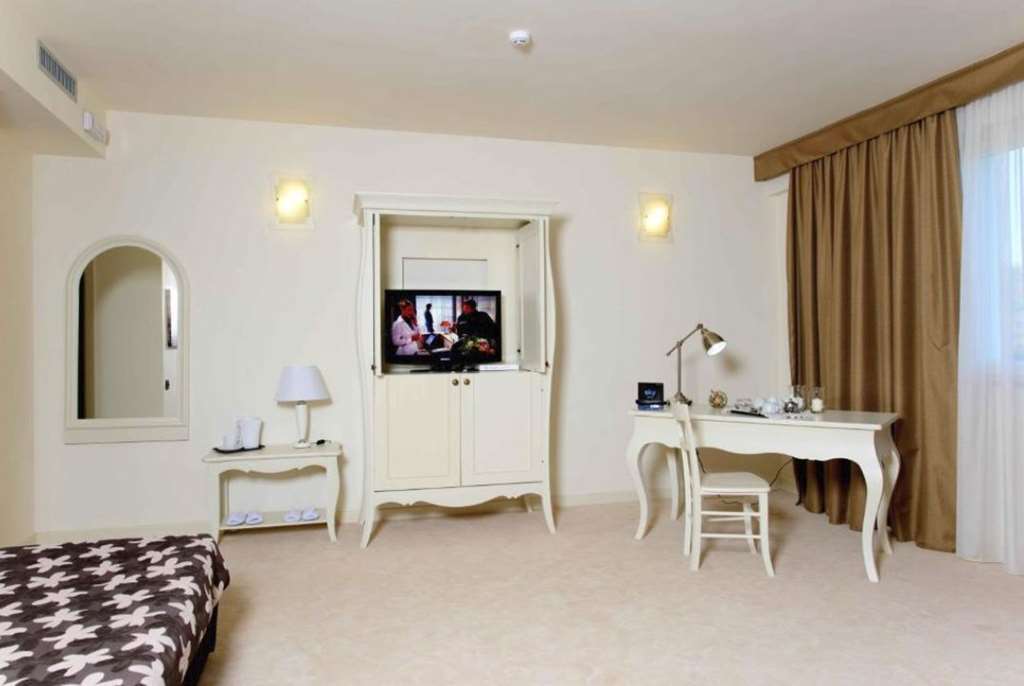 Virginia Resort & Spa - Adults Only Monteforte Irpino Oda fotoğraf